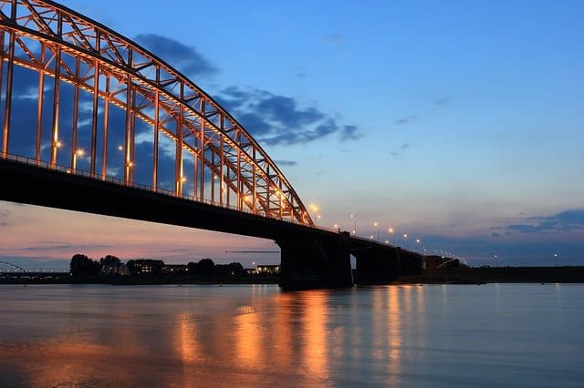 brug van noord naar zuid