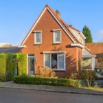 Woning aan Vriezeweg 4 in Deest te koop