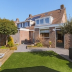 Woning aan Esdoornstraat 1 in Lent te koop