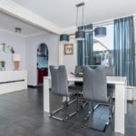 Woning aan De Vriesstraat 32 in Elst te koop
