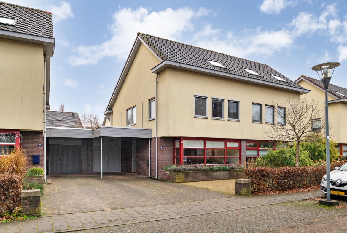 Tegulastraat 19