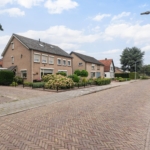 Woning aan Wethouder Bruensstraat 23 in Deest te koop