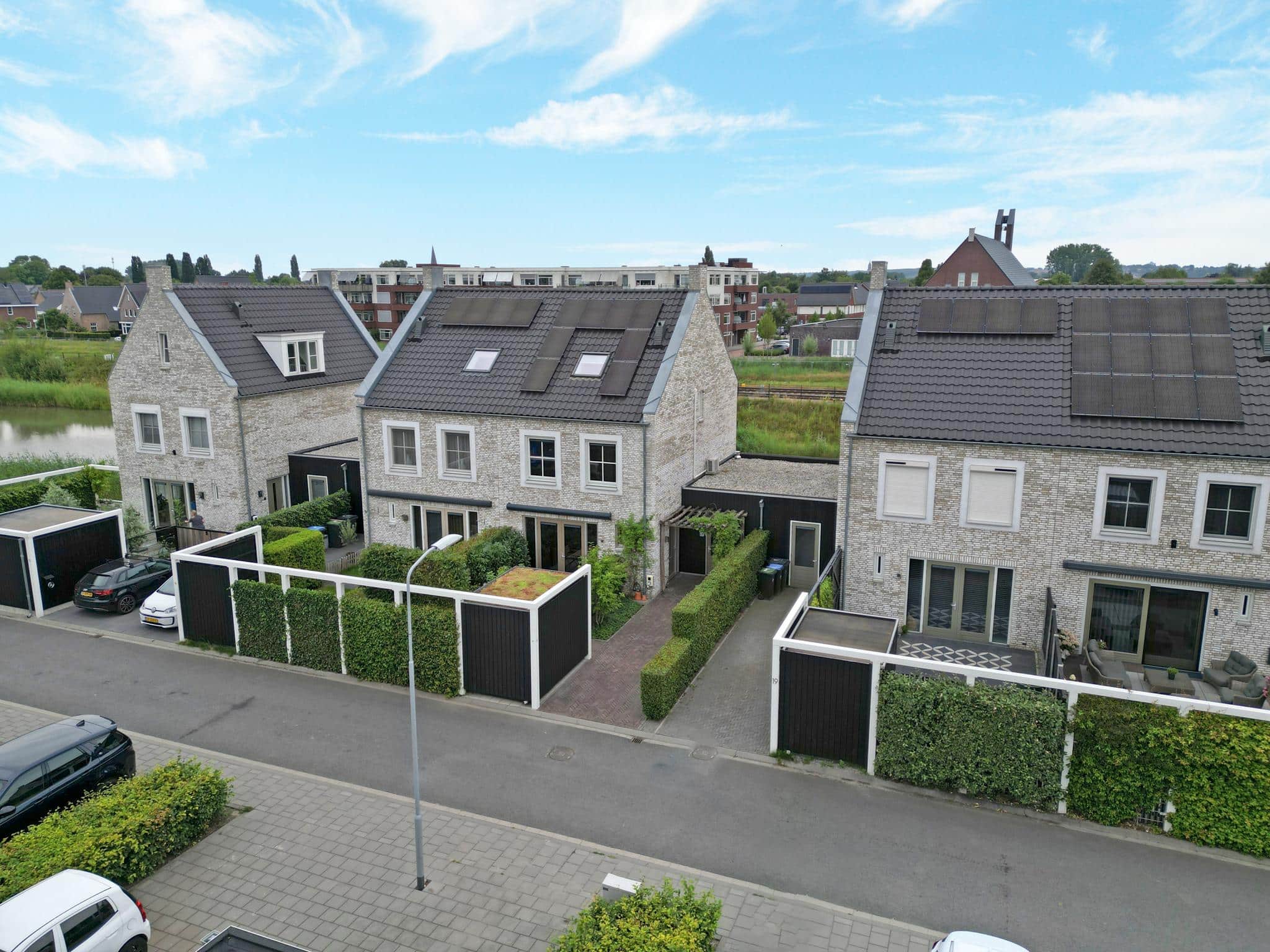 J Van Damstraat 17