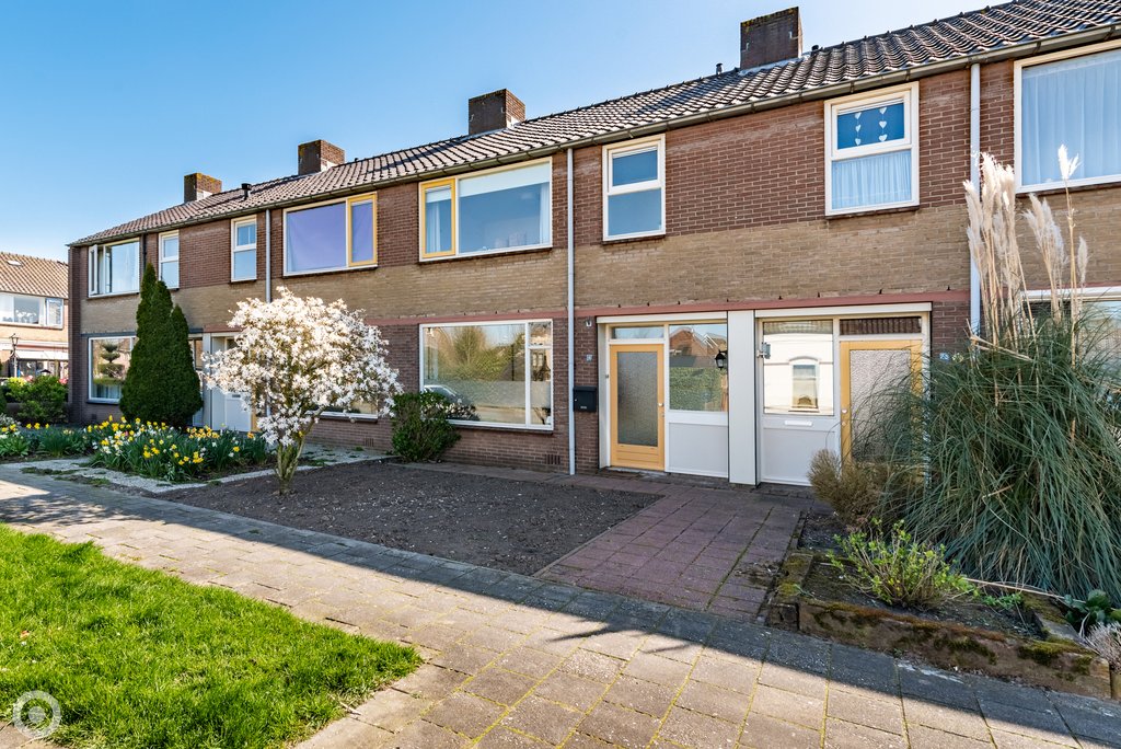 Woning aan Willem de Zwijgerstraat 23 in Elst te koop